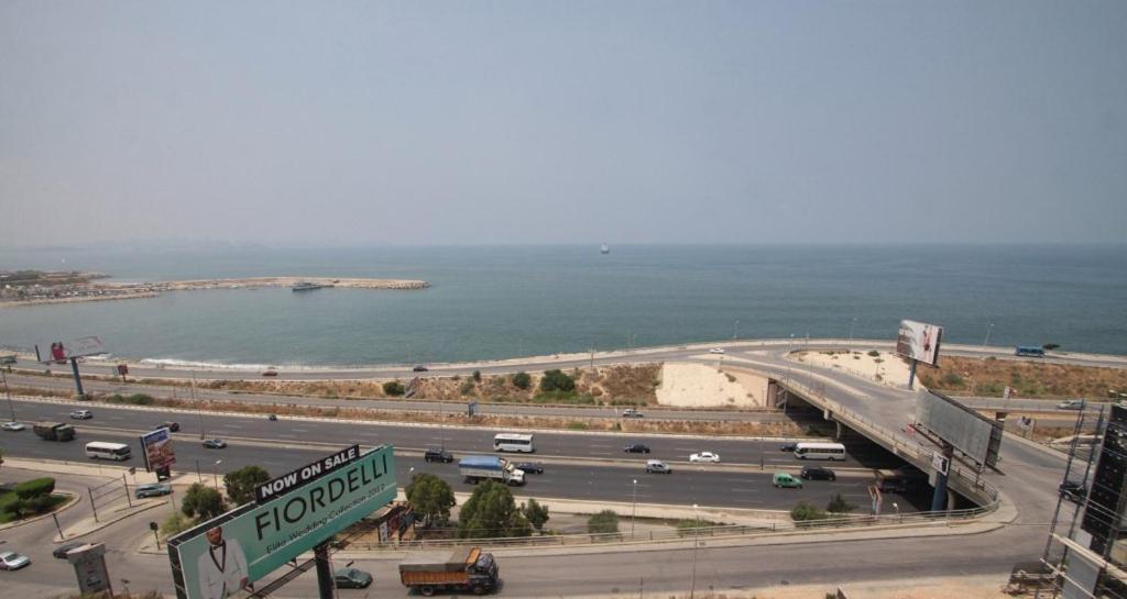 Residence De France Dbayeh Luaran gambar